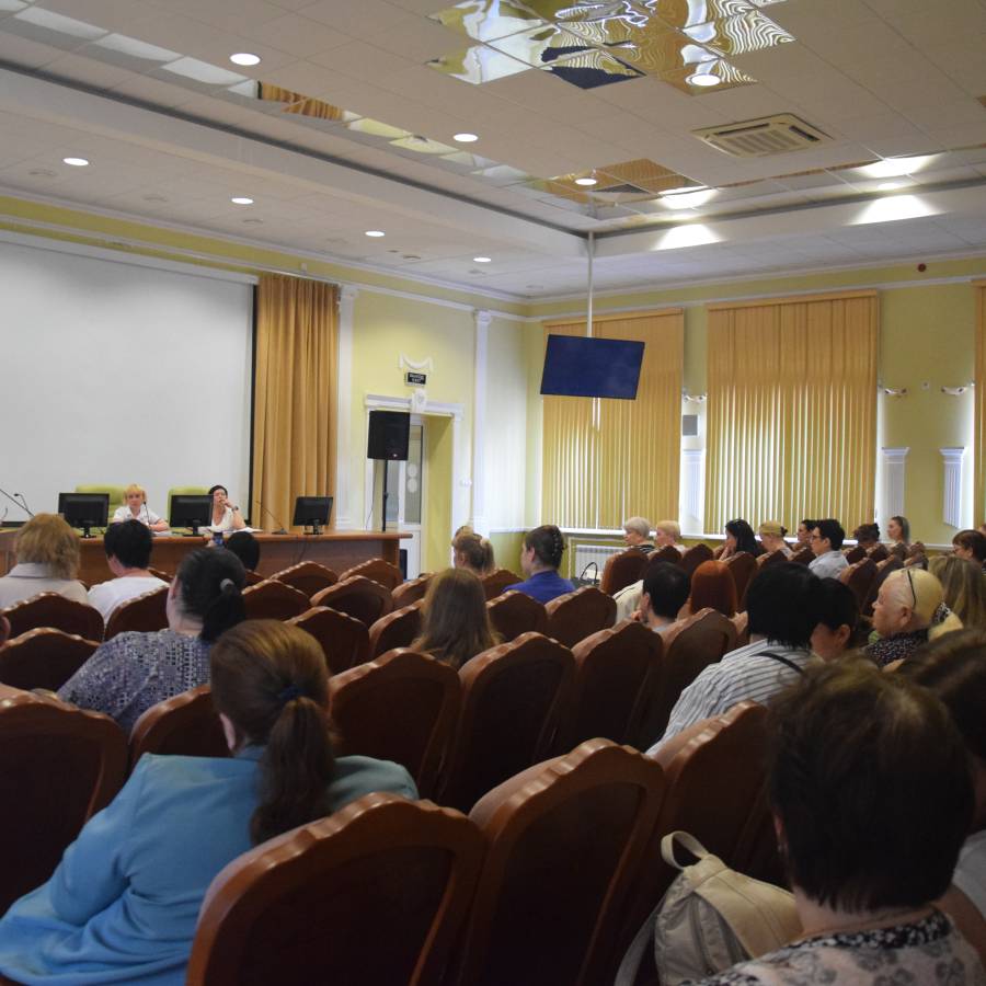 Делая отдых в детских оздоровительных лагерях безопасным.